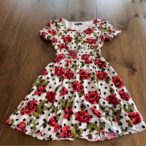 Romeo & Juliet Couture Women’s Dress